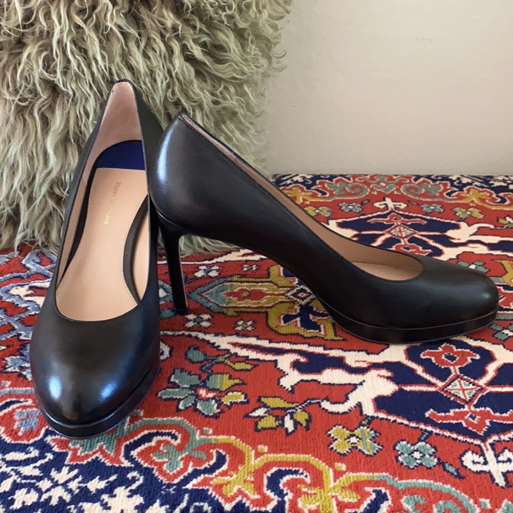 Stewart Wiseman The Beatrix Pump In Black Leather
